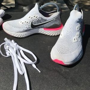 EUC Nike epic size 8.5
